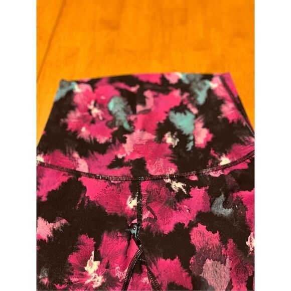 Lululemon Purple Floral Wunder Under High Waisted Full Length Leggings Size 4 - Picture 2 of 4